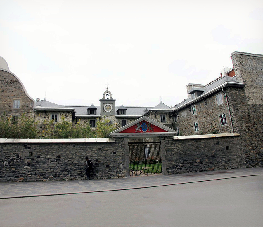 ../Images/CHEN,CHUN-HUNG.Canada.Old Montreal (22).jpg